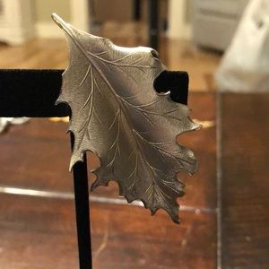 Vintage Giovani Leaf Pin